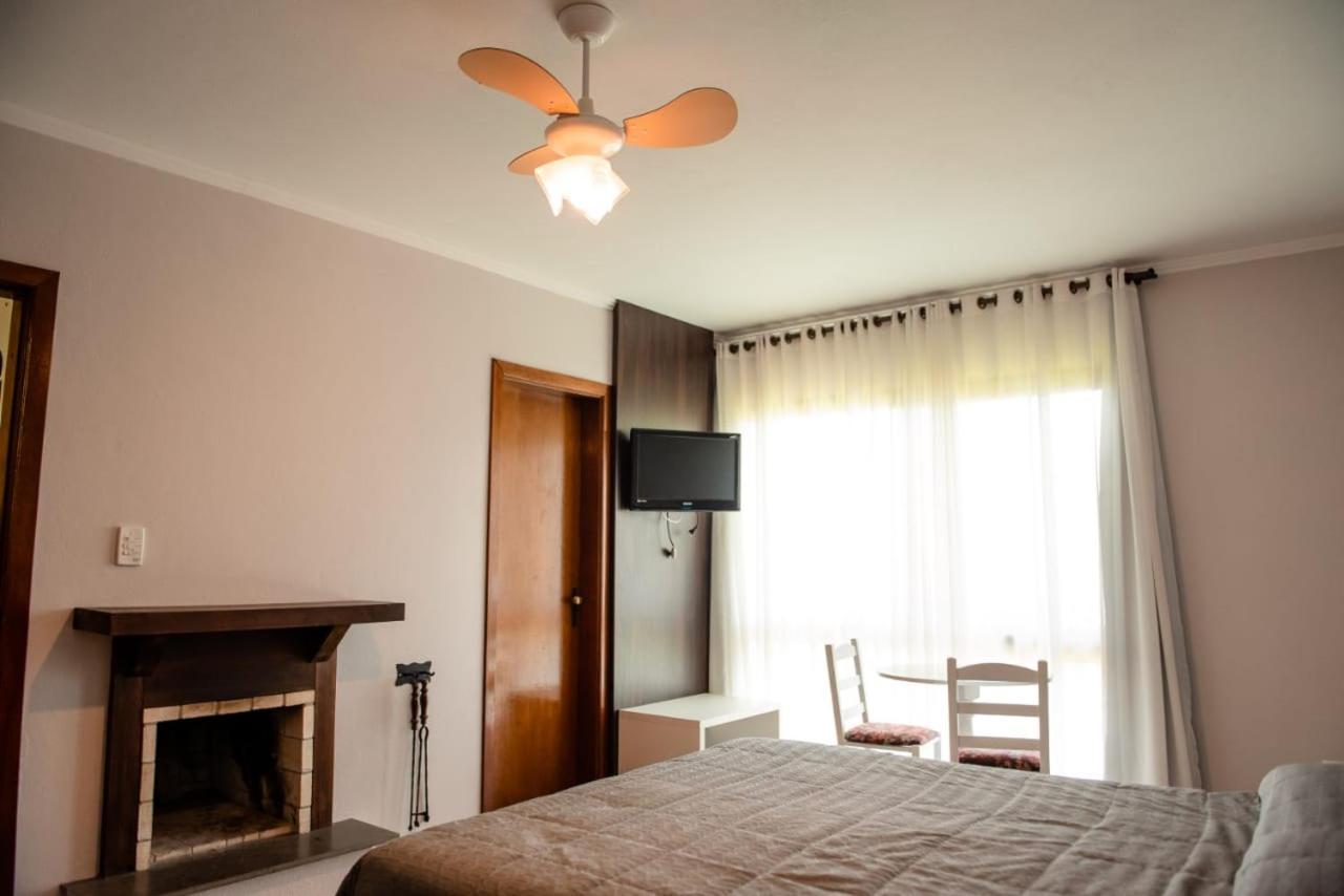 Hotel Vila Verde โนวา เปโตรโปลิส ภายนอก รูปภาพ