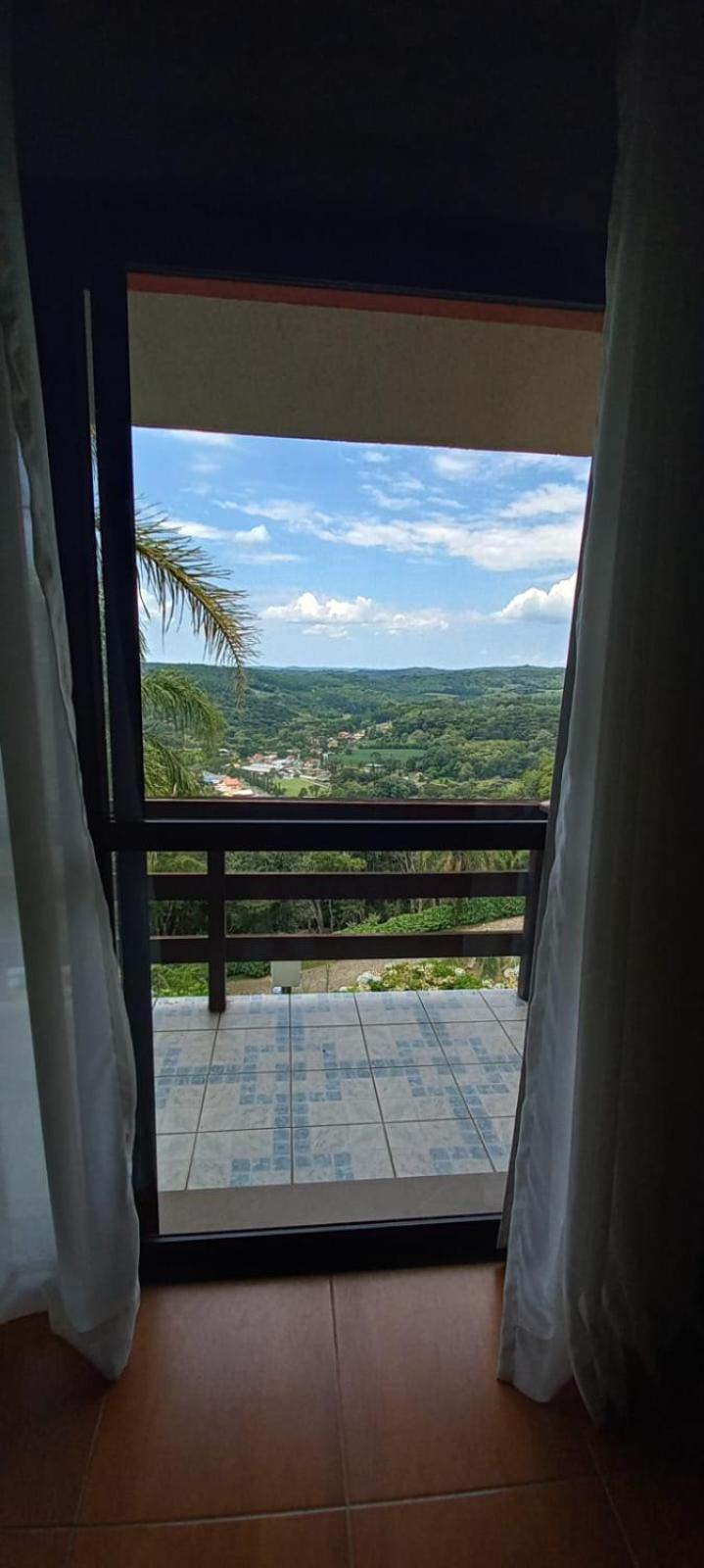 Hotel Vila Verde โนวา เปโตรโปลิส ภายนอก รูปภาพ