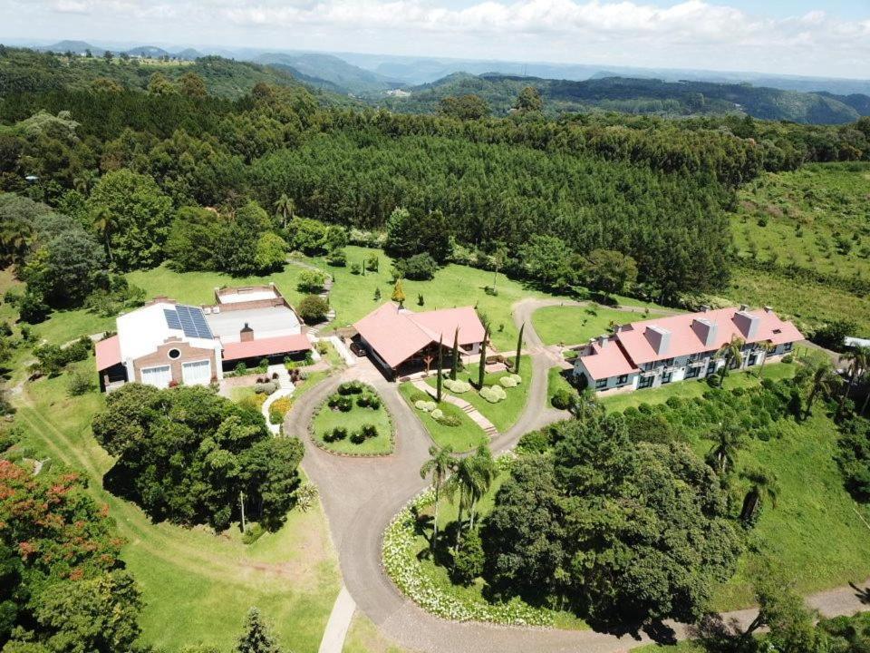 Hotel Vila Verde โนวา เปโตรโปลิส ภายนอก รูปภาพ